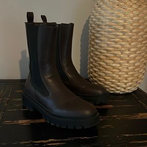 Chocolate Brown Lug Sole Boot Size 9.5